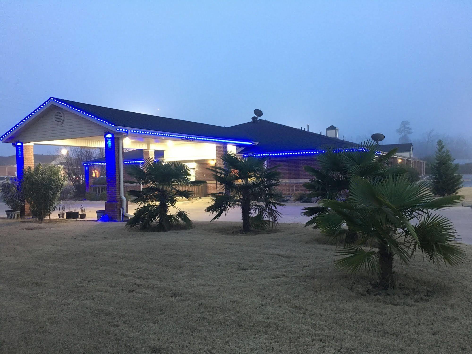 Redwood Inn - White Hall المظهر الخارجي الصورة
